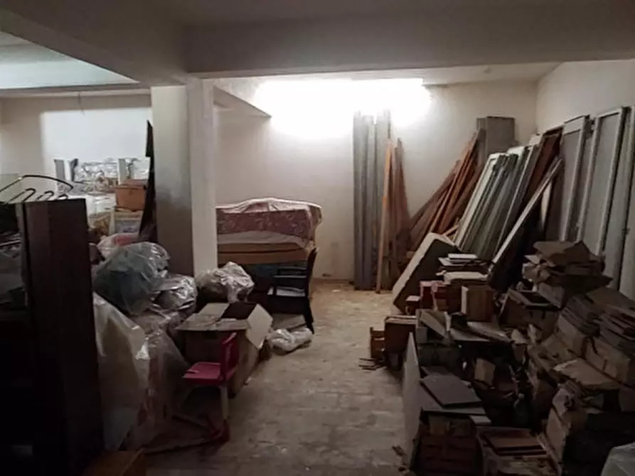 Immagine 10 di Negozio in vendita  in via degli oleandri a Santa Lucia Del Mela