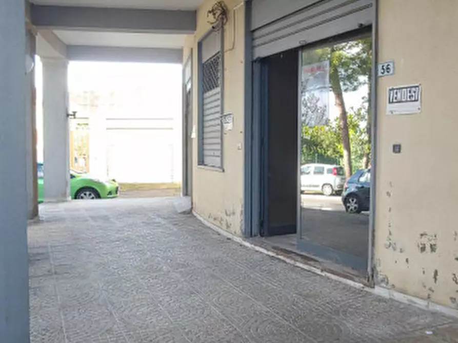 Immagine 14 di Negozio in vendita  in via degli oleandri a Santa Lucia Del Mela