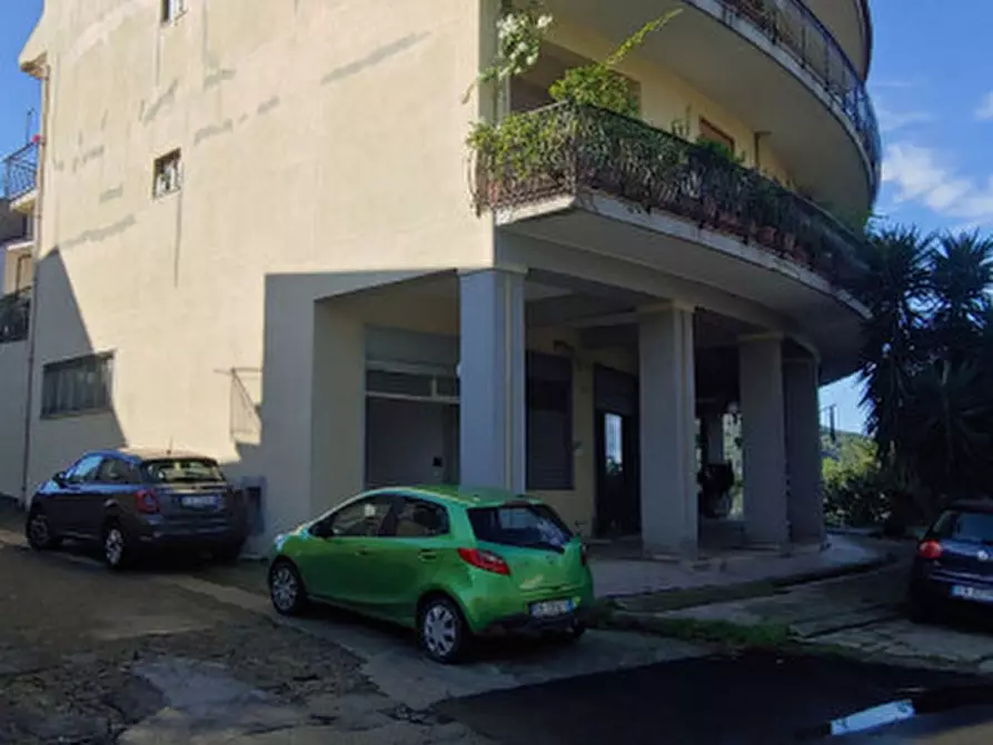 Immagine 15 di Negozio in vendita  in via degli oleandri a Santa Lucia Del Mela