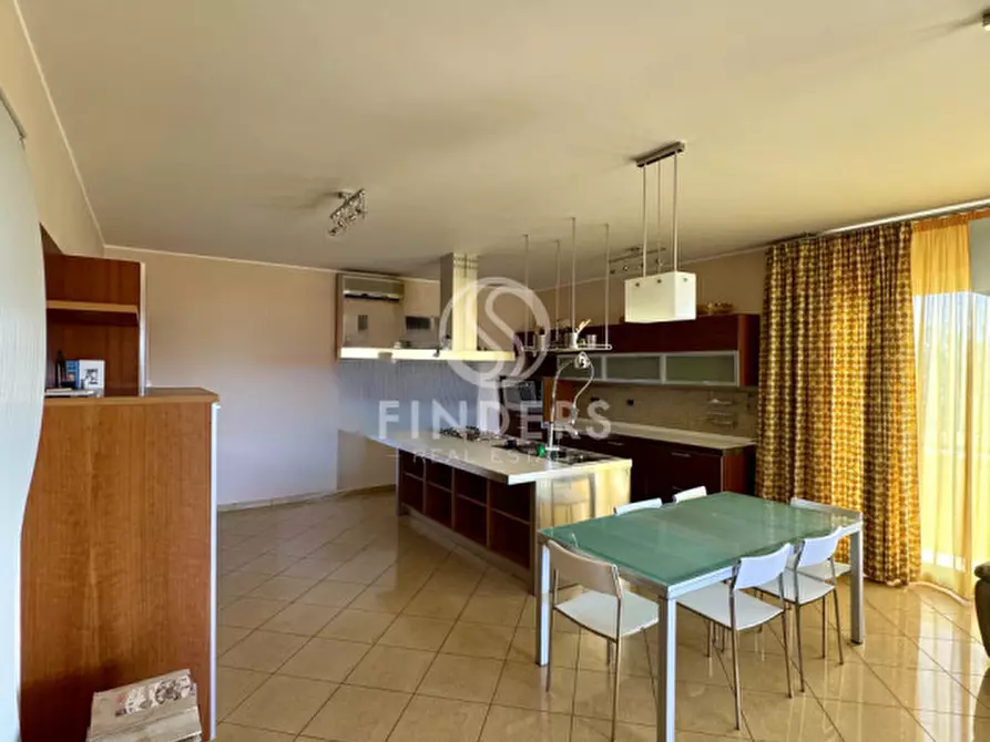 Immagine 2 di Appartamento in vendita  in Via Vallone Menga a Reggio Di Calabria