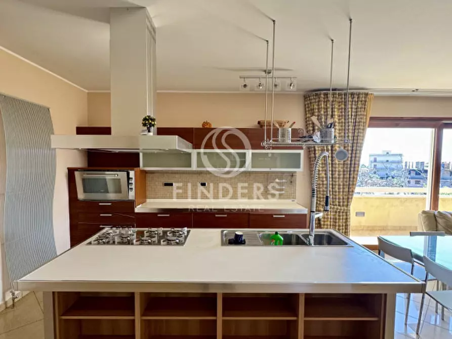 Immagine 3 di Appartamento in vendita  in Via Vallone Menga a Reggio Di Calabria