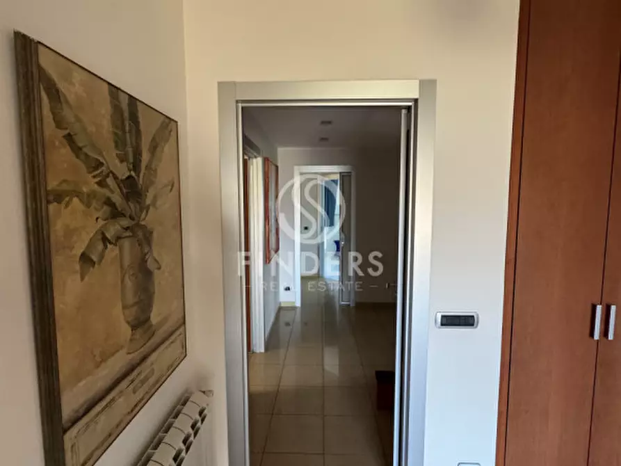 Immagine 12 di Appartamento in vendita  in Via Vallone Menga a Reggio Di Calabria