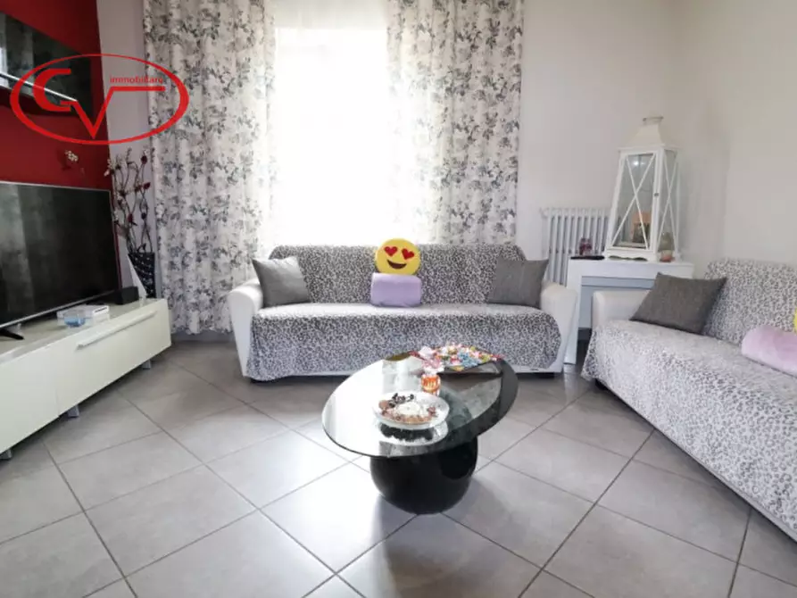 Immagine 1 di Appartamento in vendita  in viale diaz a Montevarchi