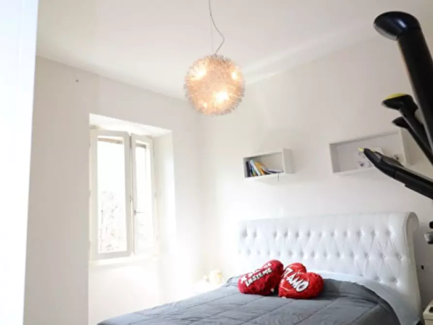 Immagine 8 di Appartamento in vendita  in viale diaz a Montevarchi