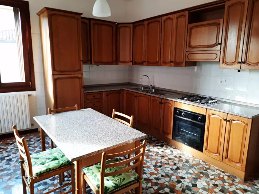 Immagine 1 di Appartamento in affitto  in Via Pier Eleonoro Negri a Vicenza