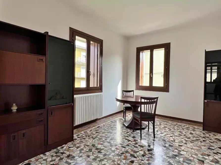 Immagine 14 di Appartamento in affitto  in Via Pier Eleonoro Negri a Vicenza