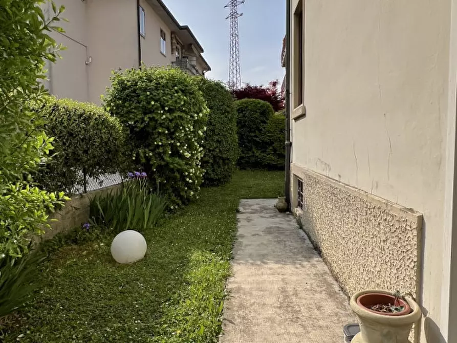 Immagine 25 di Appartamento in affitto  in Via Pier Eleonoro Negri a Vicenza