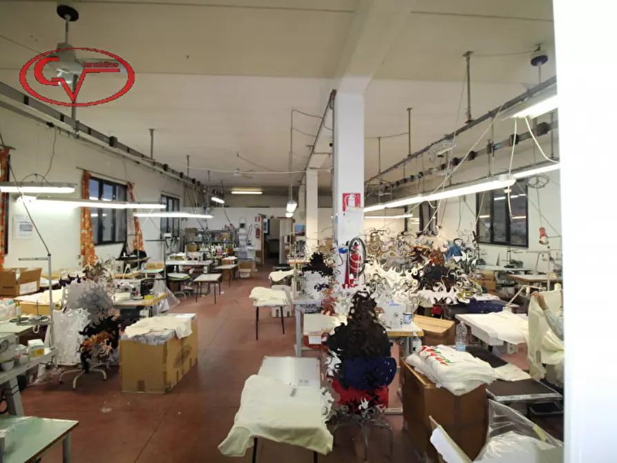 Immagine 2 di Laboratorio in vendita  in via poggilupi a Terranuova Bracciolini