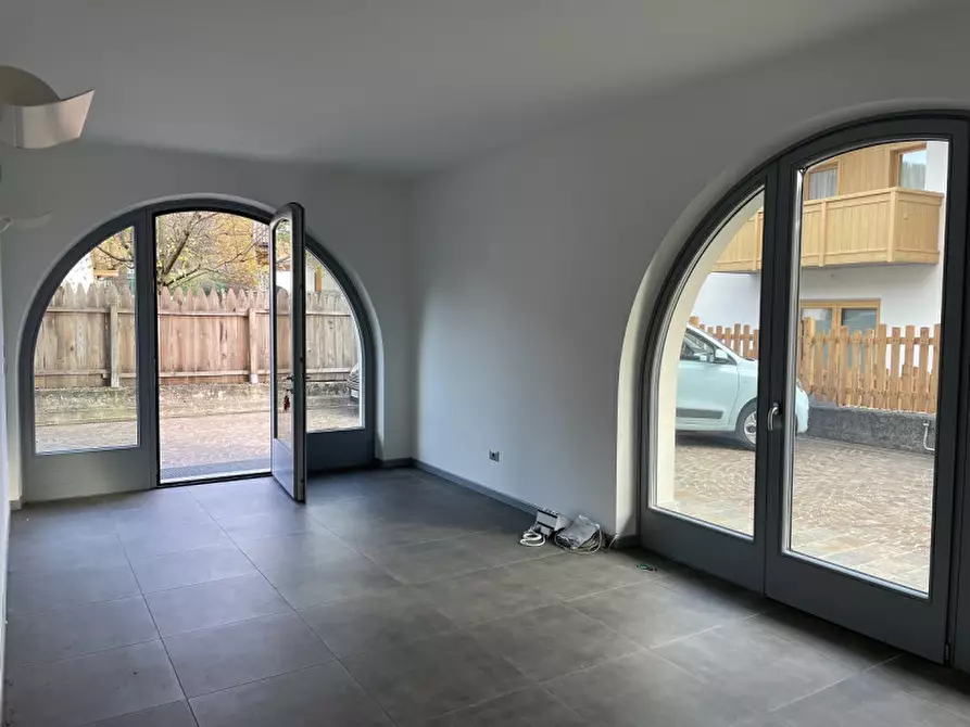 Immagine 3 di Ufficio in vendita  in Via Miliani a Pinzolo