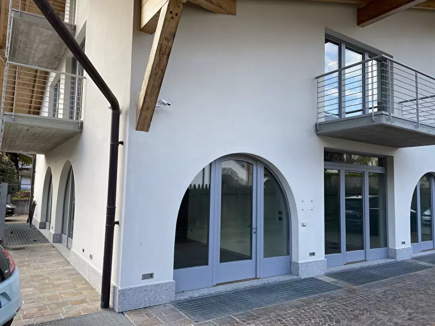 Immagine 10 di Ufficio in vendita  in Via Miliani a Pinzolo