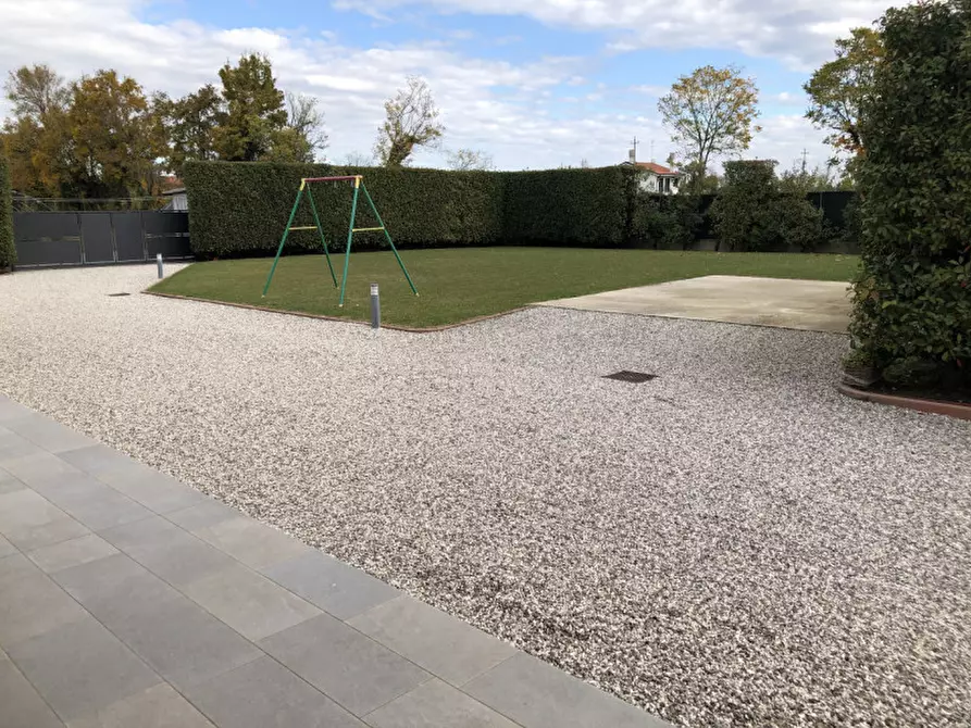 Immagine 5 di Casa bifamiliare in vendita  a Noale