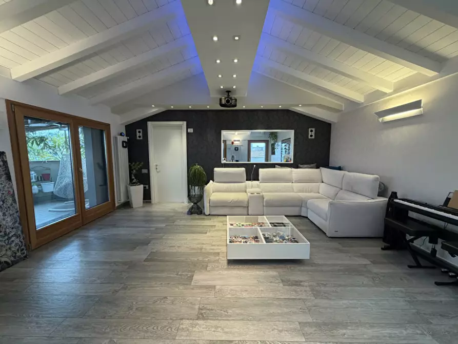 Immagine 1 di Appartamento in vendita  in Via Gobetti a Buccinasco