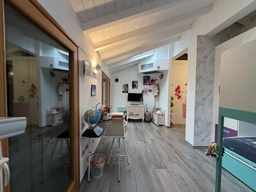 Immagine 23 di Appartamento in vendita  in Via Gobetti a Buccinasco