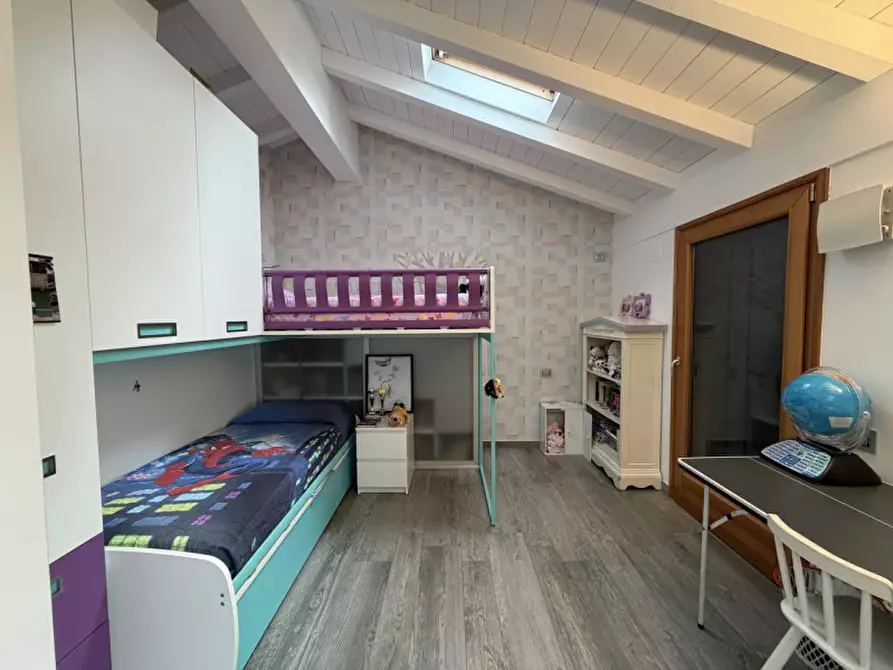 Immagine 23 di Appartamento in vendita  in Via Gobetti a Buccinasco