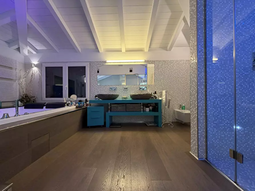 Immagine 39 di Appartamento in vendita  in Via Gobetti a Buccinasco