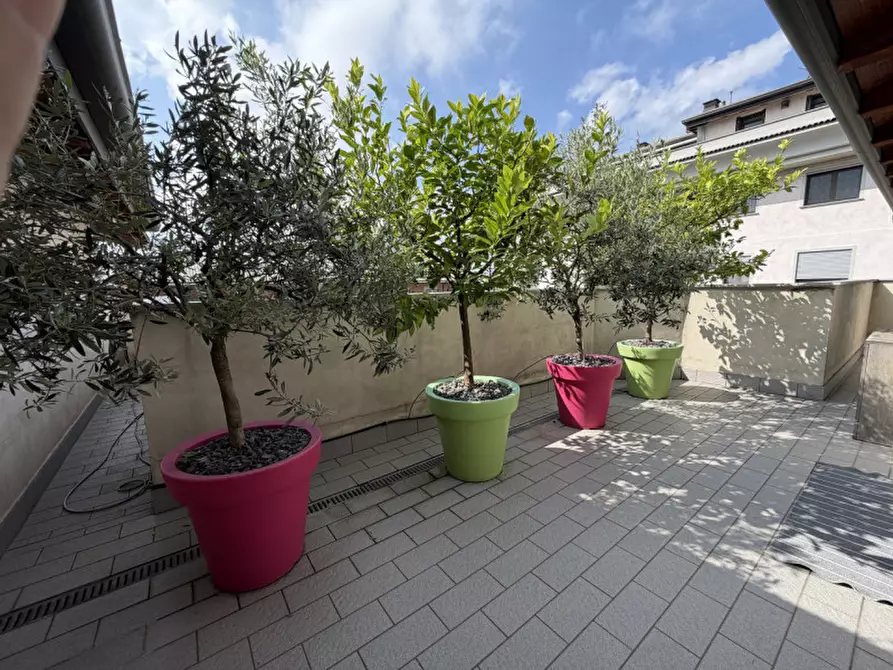 Immagine 43 di Appartamento in vendita  in Via Gobetti a Buccinasco