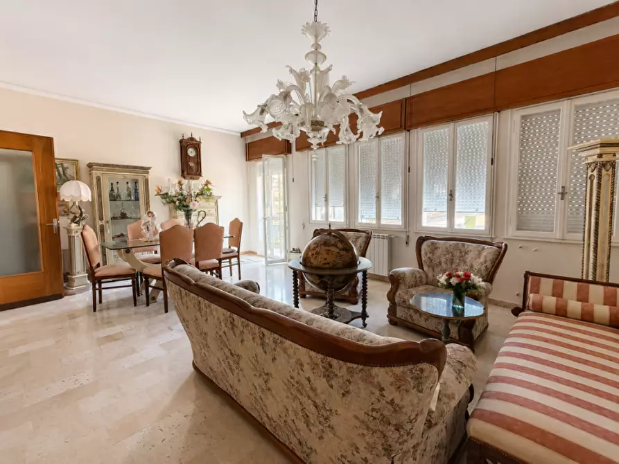 Immagine 2 di Appartamento in vendita  in Adria Corso Vittorio Emanuele a Adria