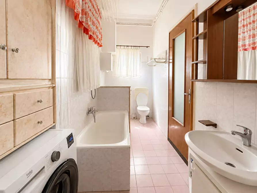 Immagine 5 di Appartamento in vendita  in Adria Corso Vittorio Emanuele a Adria