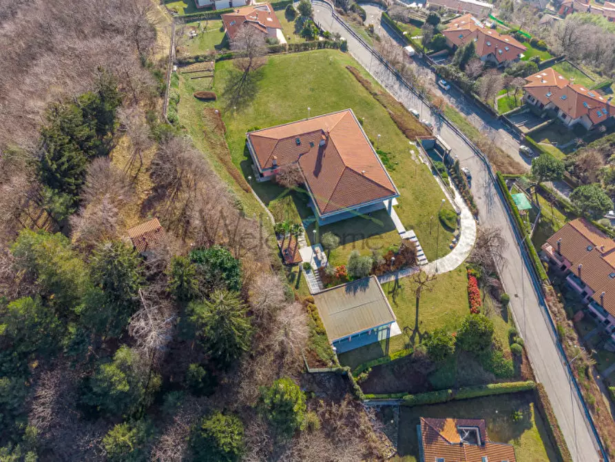 Immagine 3 di Villa in vendita  a Tavernerio