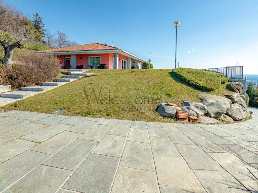 Immagine 8 di Villa in vendita  a Tavernerio