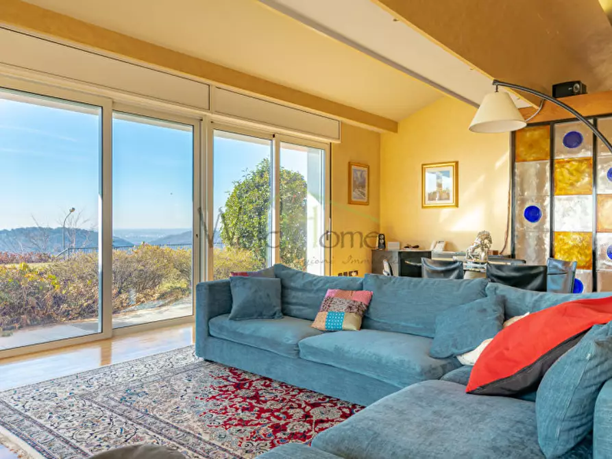 Immagine 19 di Villa in vendita  a Tavernerio