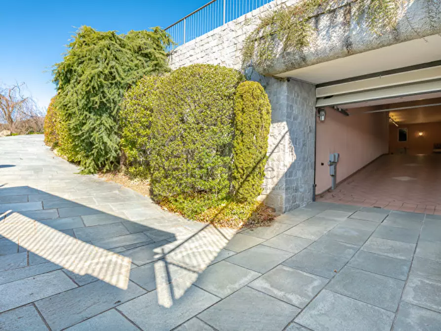 Immagine 36 di Villa in vendita  a Tavernerio