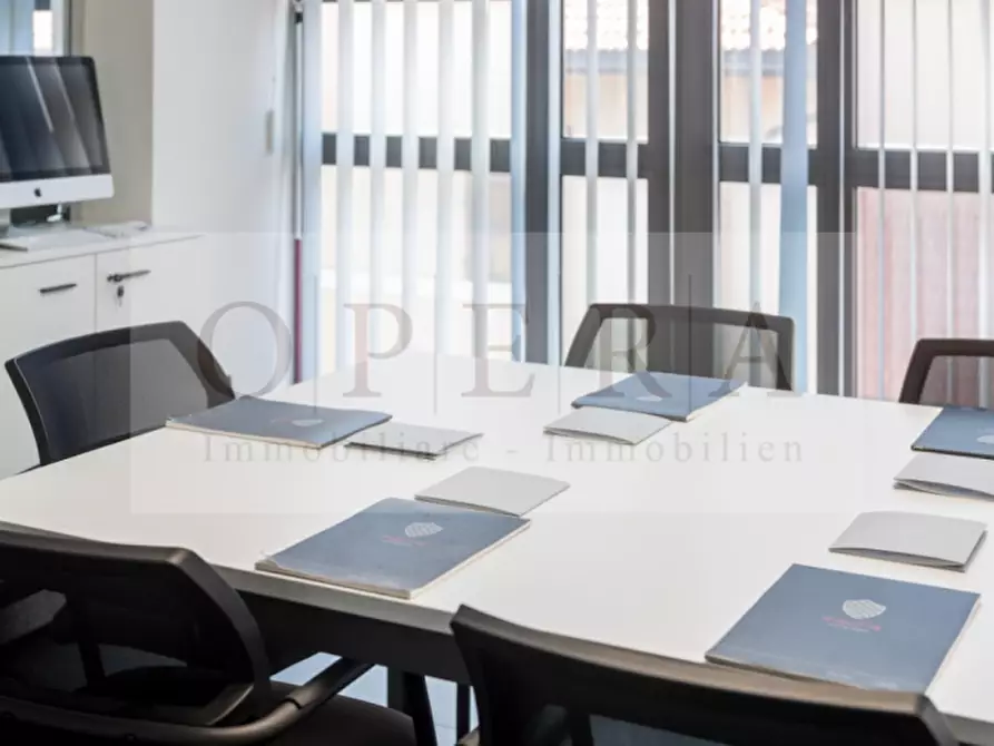 Immagine 5 di Ufficio in vendita  in via macello a Bolzano