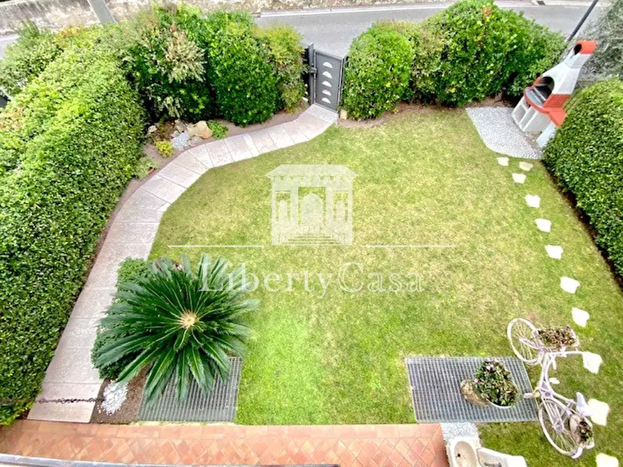 Immagine 5 di Villetta a schiera in vendita  in Via Boschette a San Felice Del Benaco