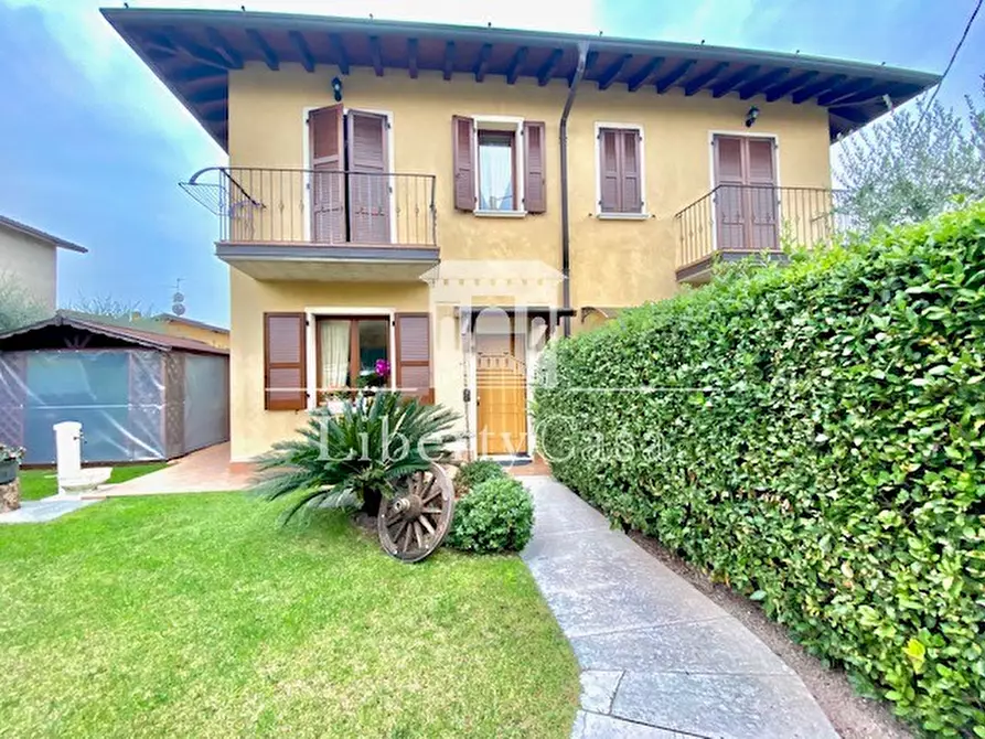 Immagine 5 di Villetta a schiera in vendita  in Via Boschette a San Felice Del Benaco