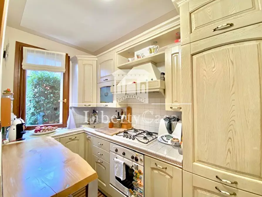 Immagine 14 di Villetta a schiera in vendita  in Via Boschette a San Felice Del Benaco