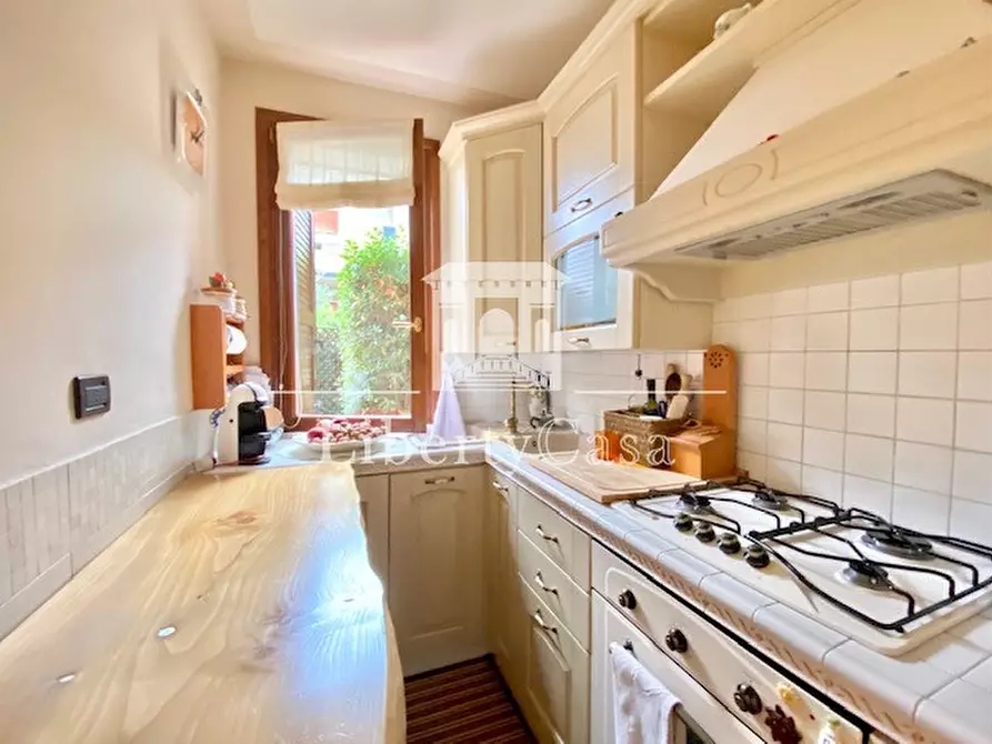 Immagine 21 di Villetta a schiera in vendita  in Via Boschette a San Felice Del Benaco