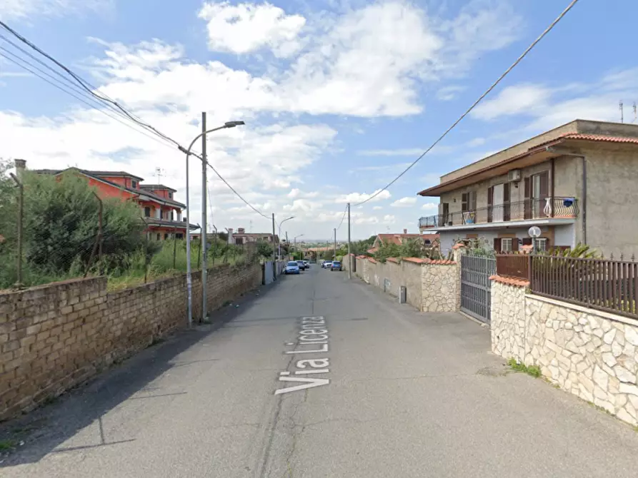 Immagine 7 di Villetta a schiera in vendita  in Via Licenza a Guidonia Montecelio