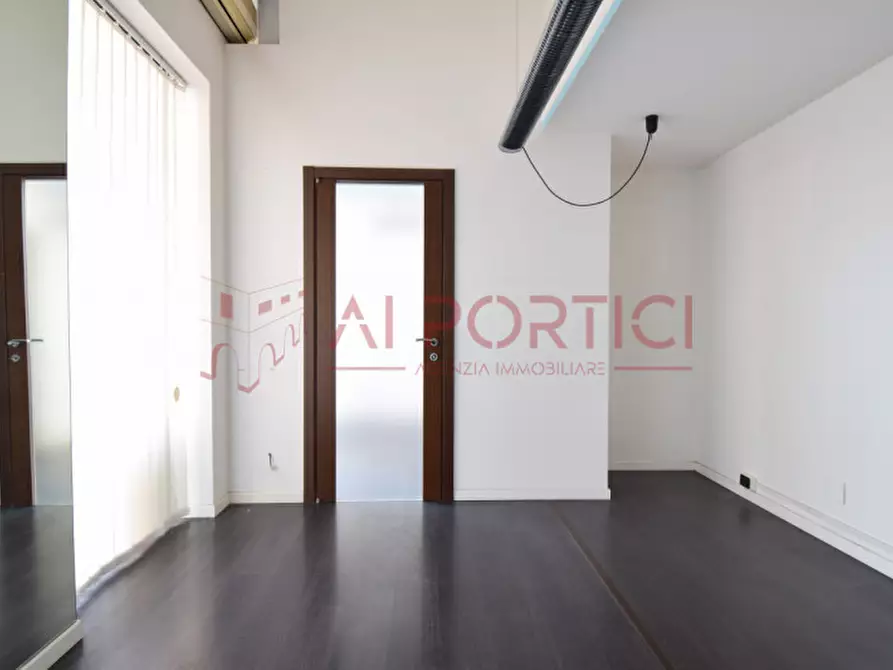 Immagine 5 di Negozio in affitto  in Piazza Incoronata a Piove Di Sacco