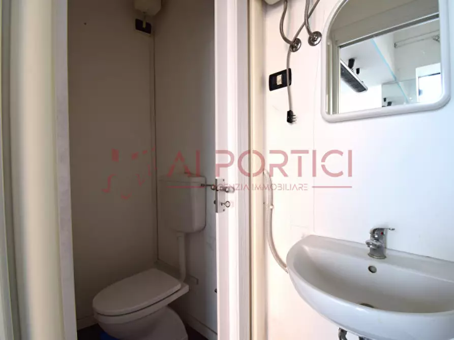 Immagine 10 di Negozio in affitto  in Piazza Incoronata a Piove Di Sacco