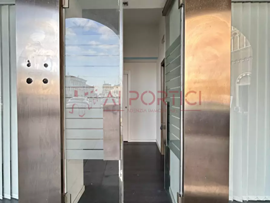Immagine 10 di Negozio in affitto  in Piazza Incoronata a Piove Di Sacco