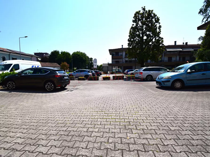 Immagine 10 di Ufficio in affitto  in Via Crociata a Piove Di Sacco