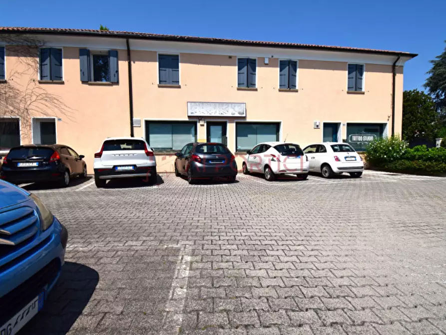 Immagine 11 di Ufficio in affitto  in Via Crociata a Piove Di Sacco