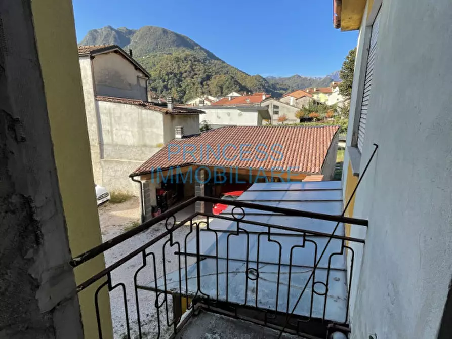 Immagine 7 di Villetta a schiera in vendita  a Torrebelvicino