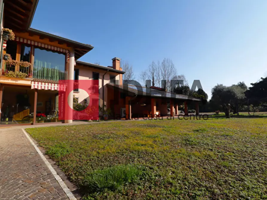 Immagine 3 di Villa in vendita  in Via Tommaso Salsa a Treviso