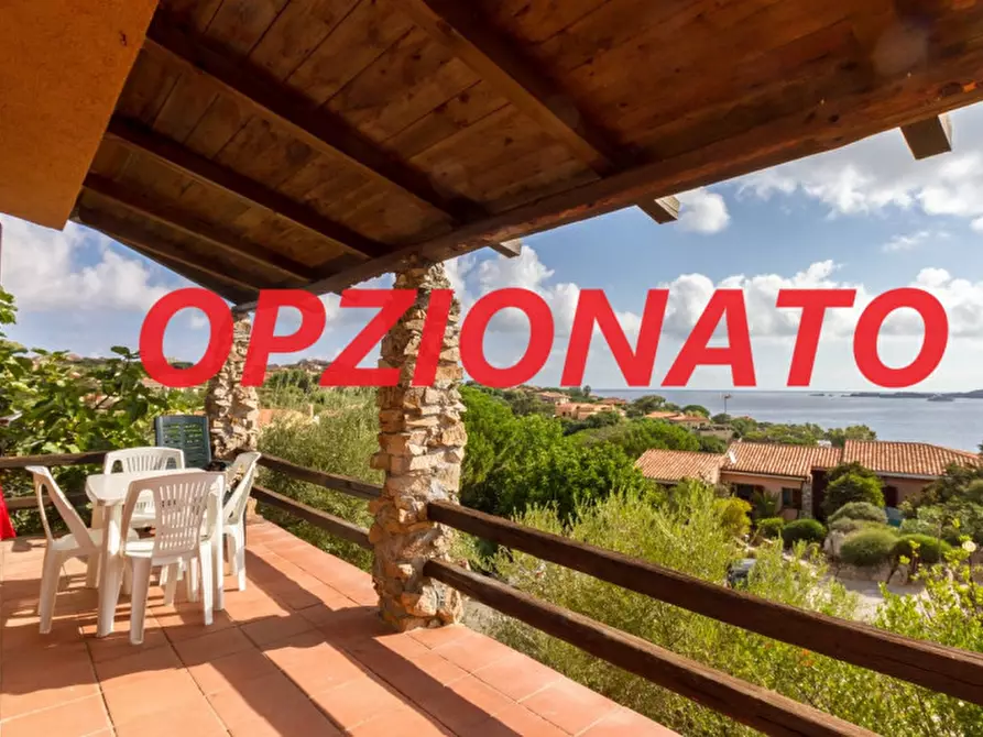 Immagine 1 di Villa in vendita  in Regione Gambino a La Maddalena