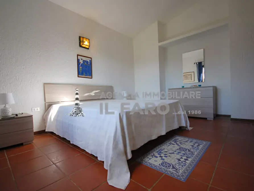 Immagine 5 di Villa in vendita  in Regione Gambino a La Maddalena