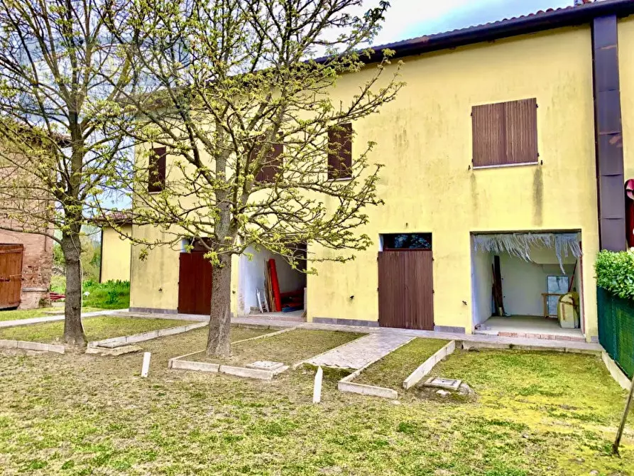 Immagine 1 di Villetta a schiera in vendita  in Via Savena Vecchia, 735 a Baricella