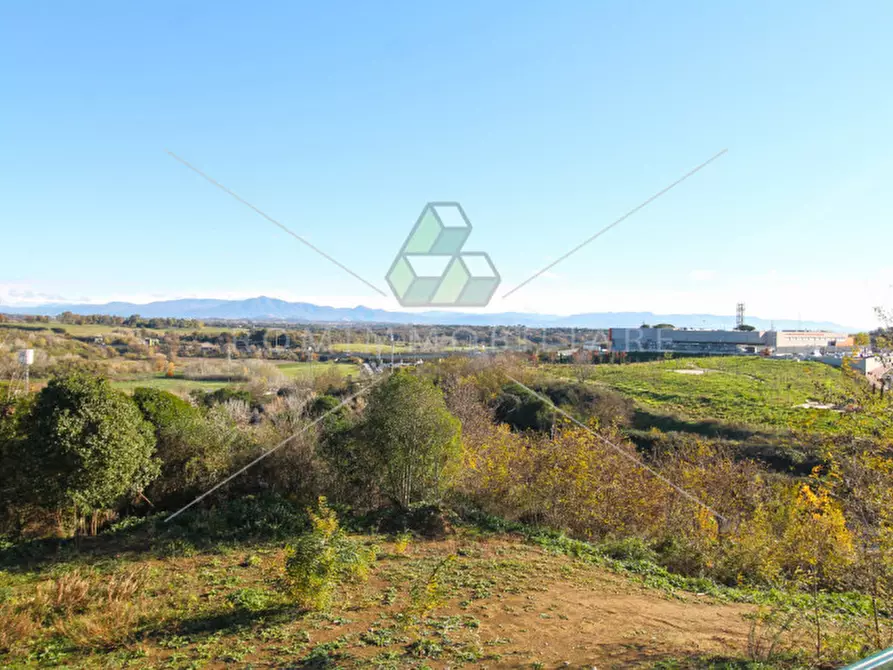 Immagine 35 di Appartamento in vendita  in Via Montegallo a Roma