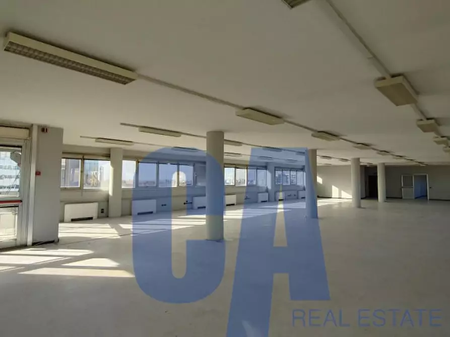 Immagine 7 di Palazzo in vendita  in VIA SICILIA a Monza