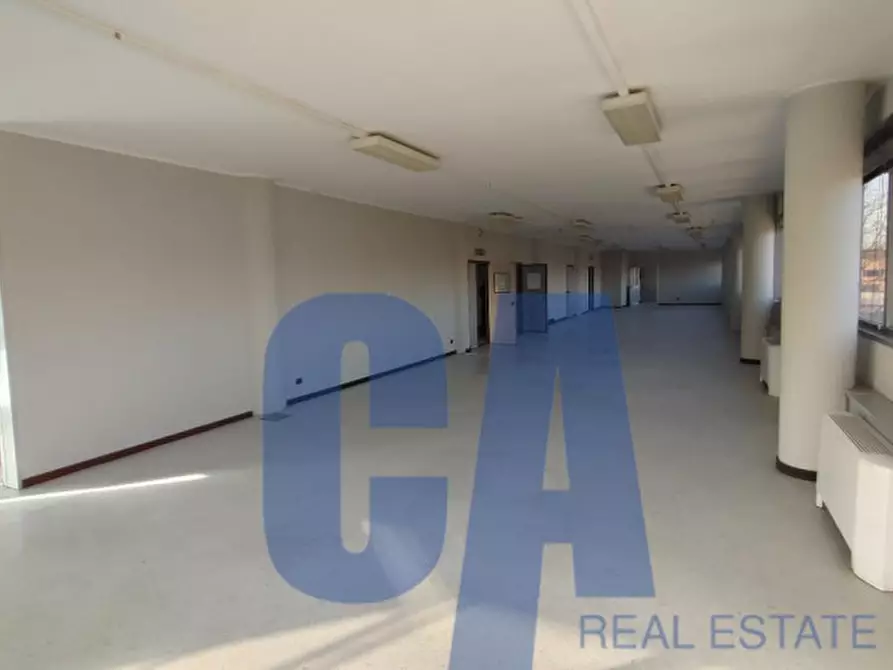 Immagine 11 di Palazzo in vendita  in VIA SICILIA a Monza