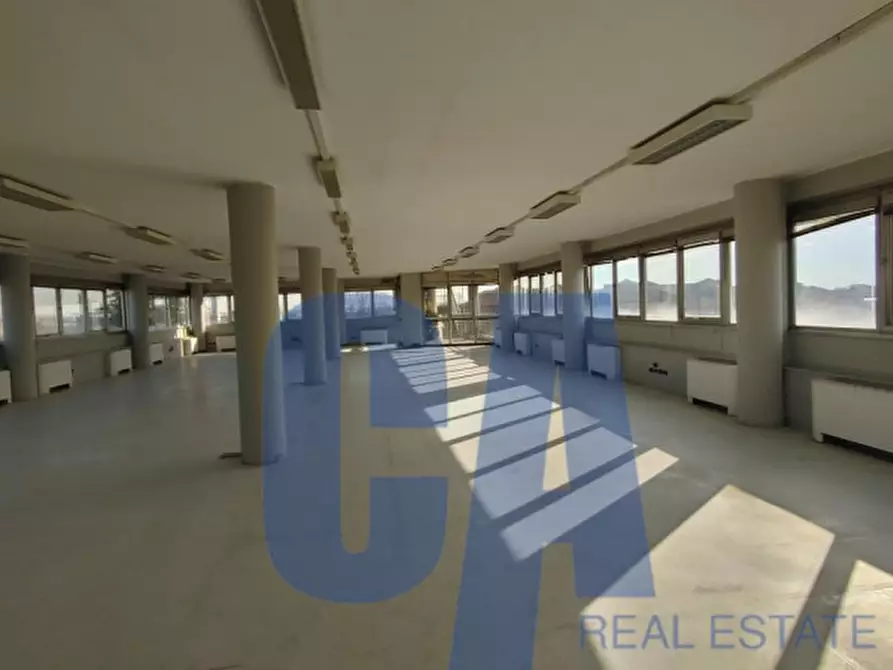 Immagine 19 di Palazzo in vendita  in VIA SICILIA a Monza