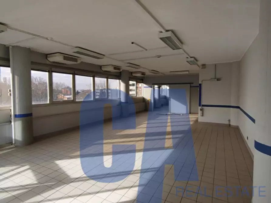 Immagine 4 di Ufficio in vendita  in VIA SICILIA a Monza