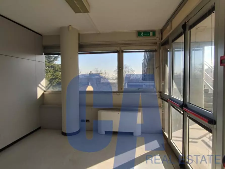 Immagine 8 di Ufficio in vendita  in VIA SICILIA a Monza