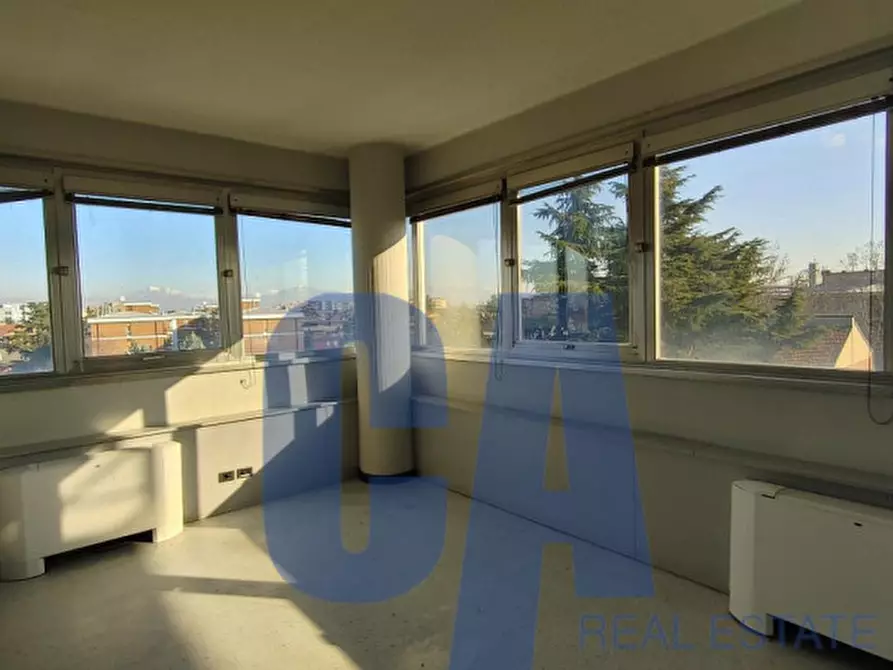 Immagine 19 di Ufficio in vendita  in VIA SICILIA a Monza