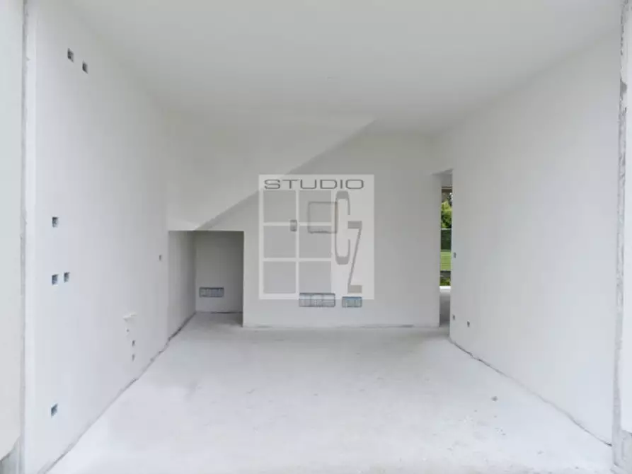 Immagine 3 di Casa bifamiliare in vendita  in via Verdi a Loreggia